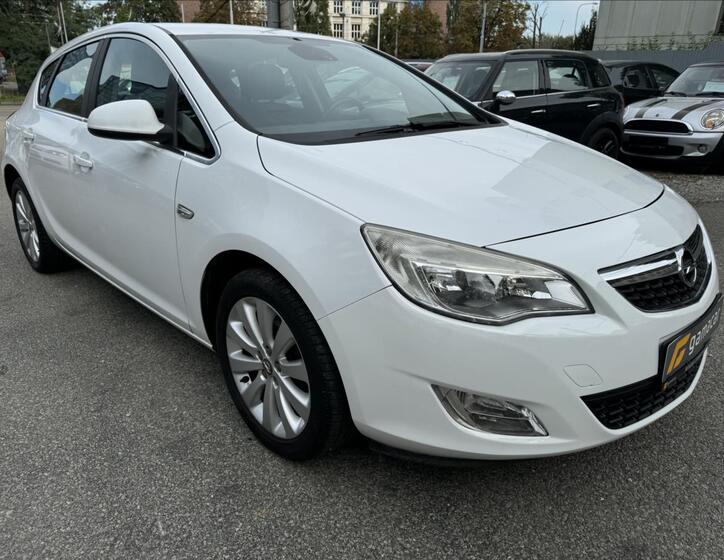Opel Astra 12