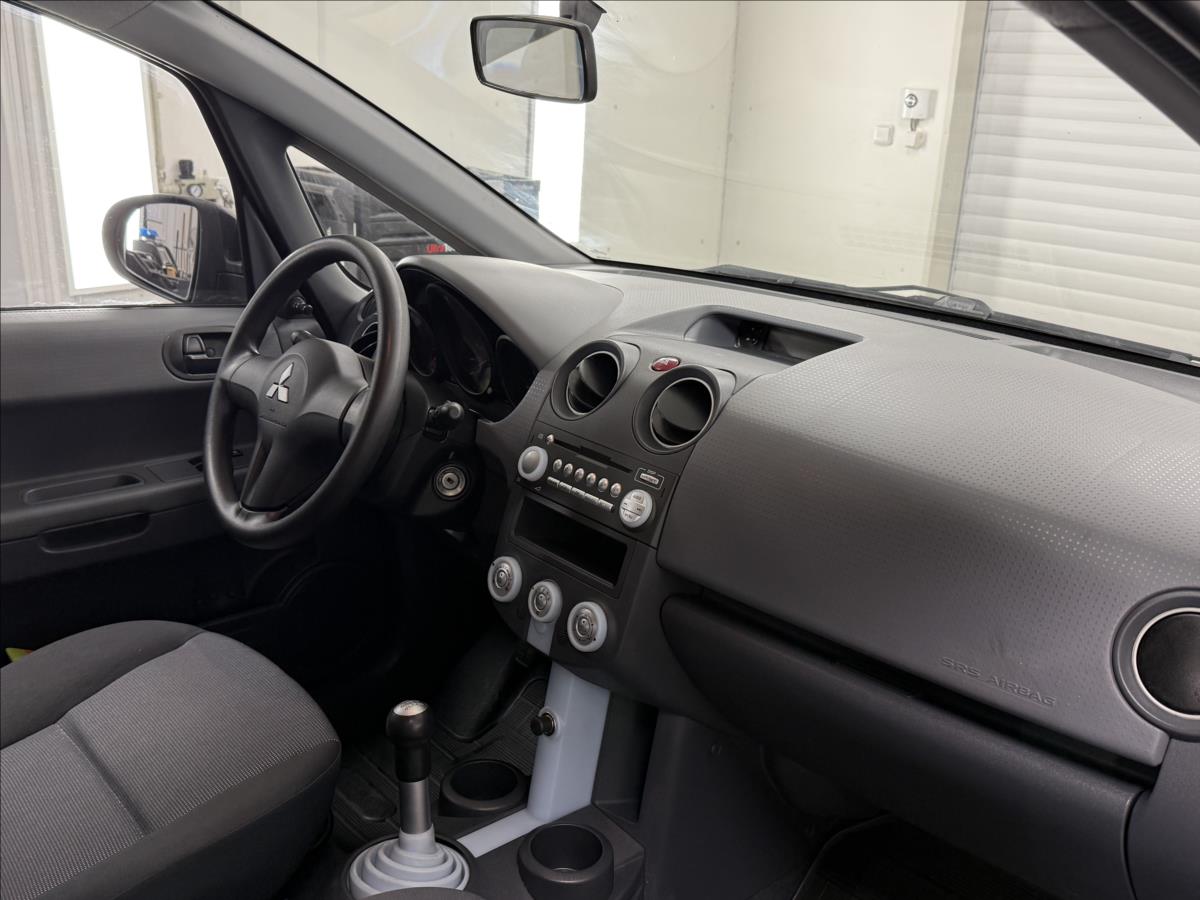 Mitsubishi Colt
