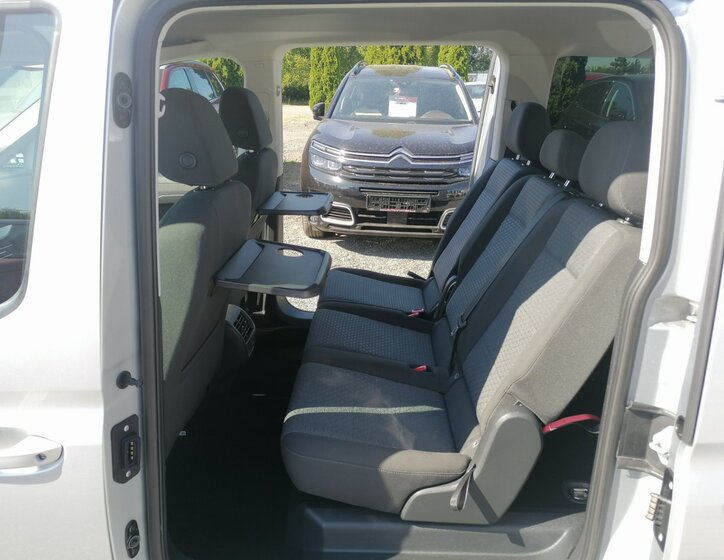 Ford Tourneo Connect 12