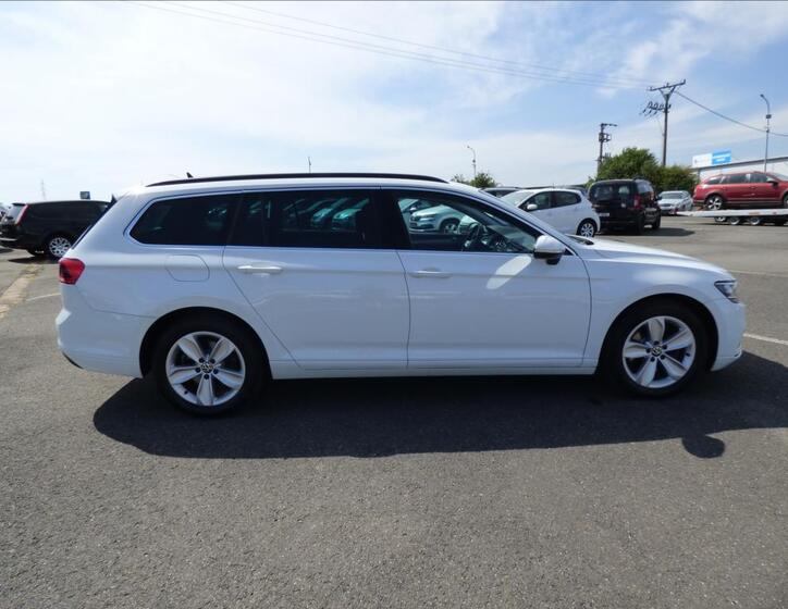 Volkswagen Passat 2