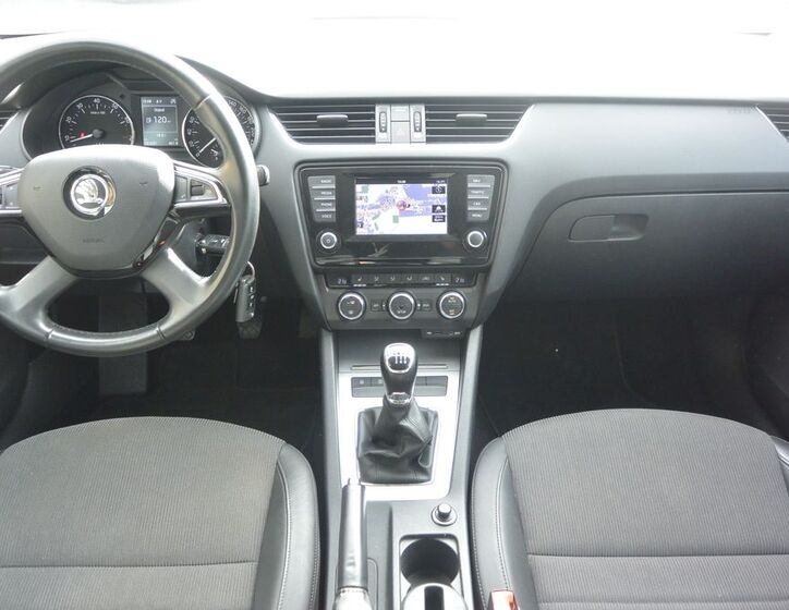 Škoda Octavia 12