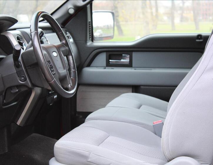 Ford F-150 14