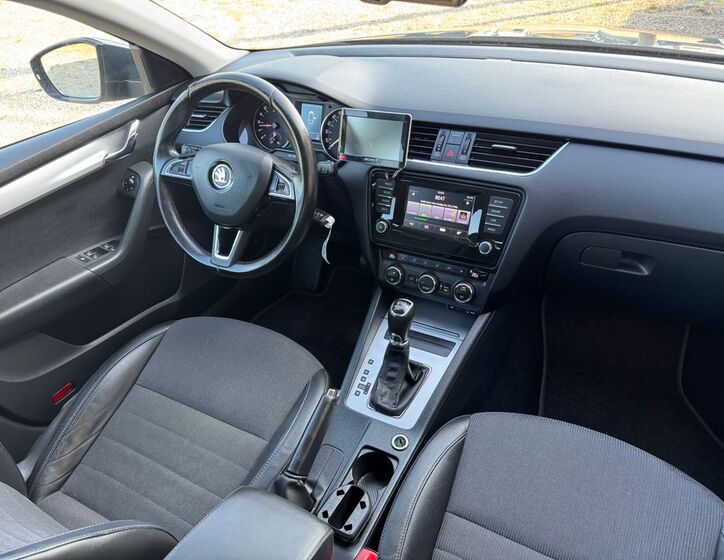 Škoda Octavia 10