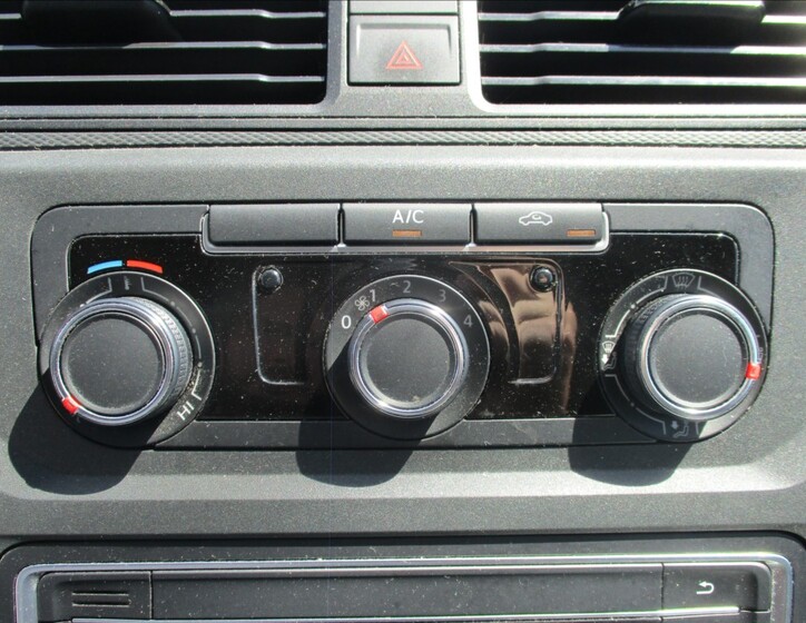 Volkswagen Caddy 18