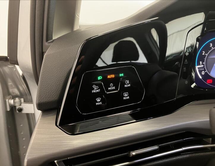 Volkswagen Golf 14