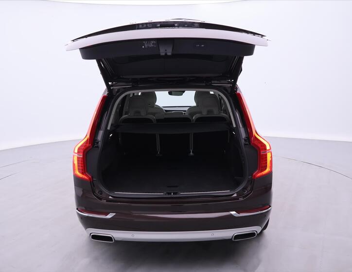 Volvo XC90 9