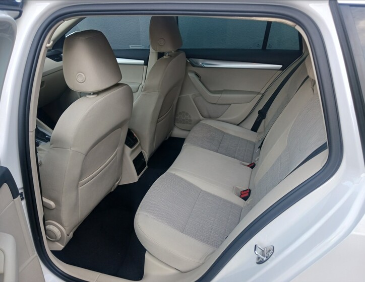 Škoda Octavia 9