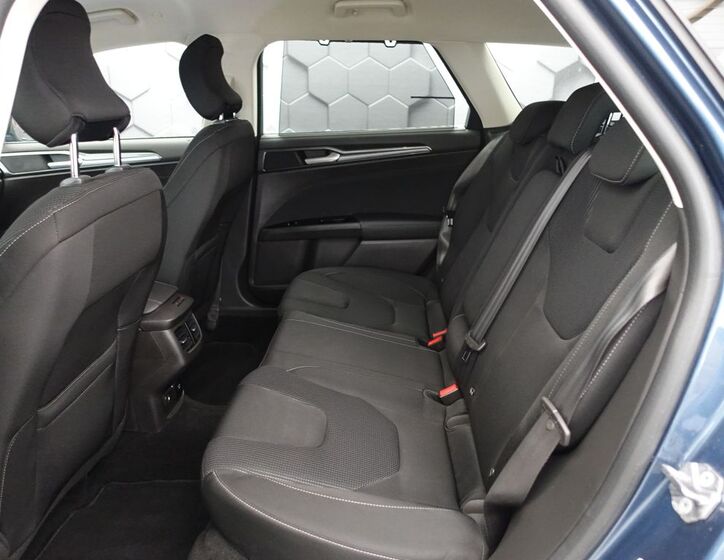Ford Mondeo 27