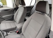 Volkswagen Golf 16