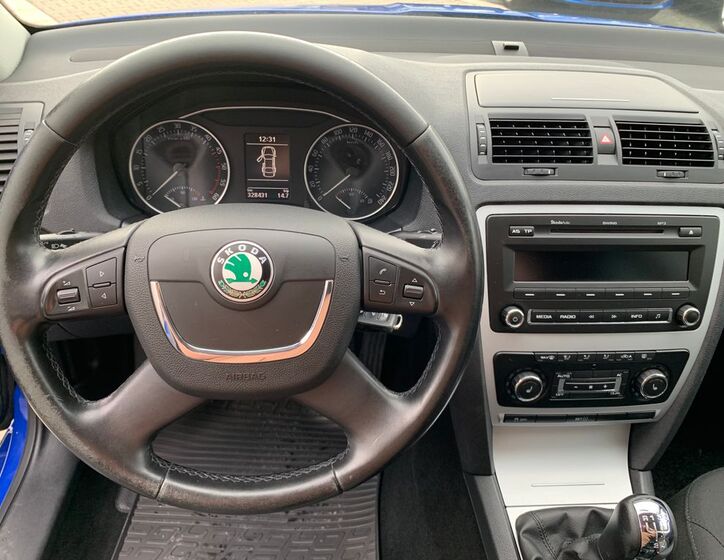 Škoda Octavia 12
