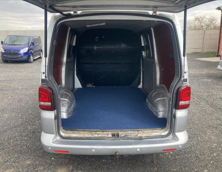 Volkswagen Transporter 6