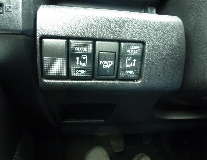 Mazda 5 33
