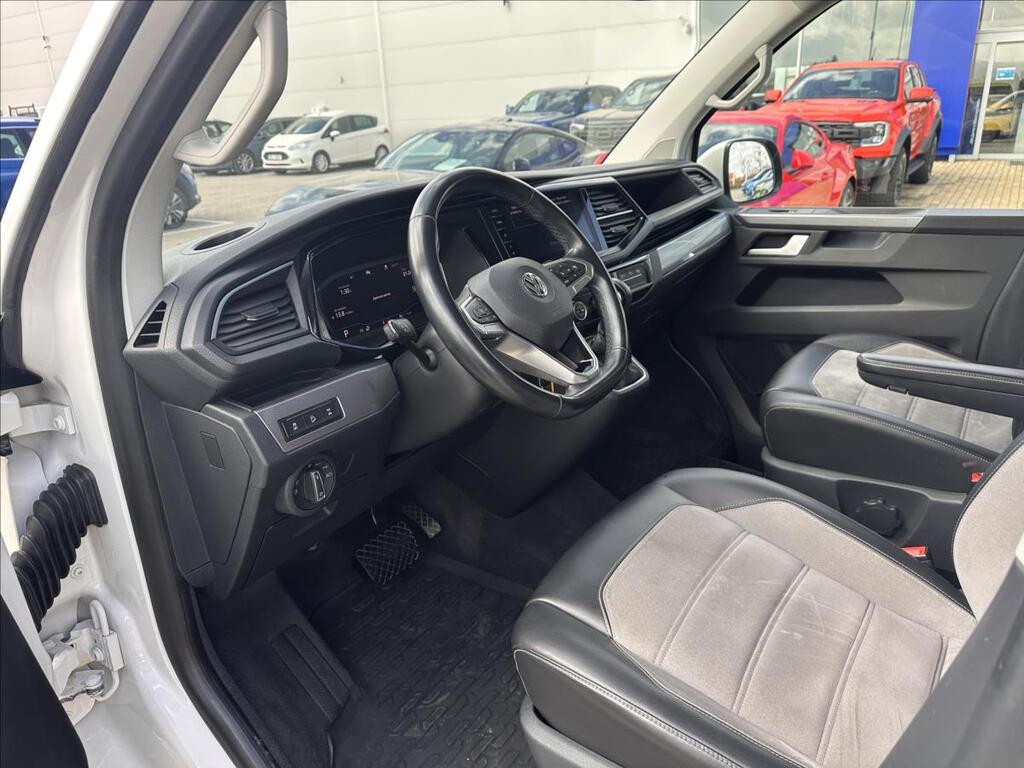 Volkswagen Multivan 23