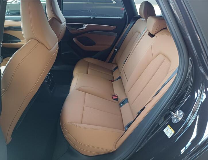 Audi A6 10