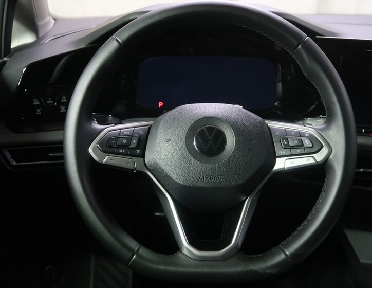 Volkswagen Golf 14