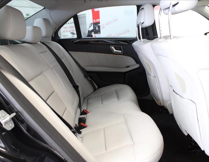 Mercedes-Benz Třídy E 13