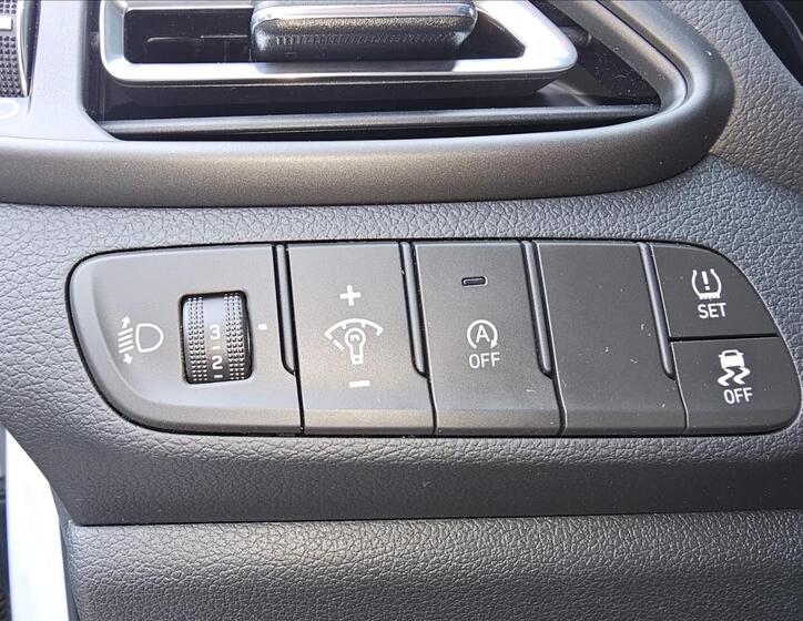 Hyundai i30 12