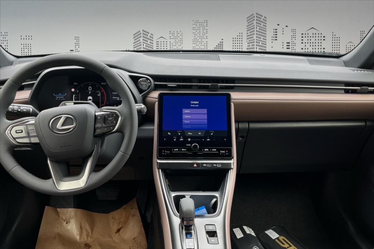 Lexus LBX
