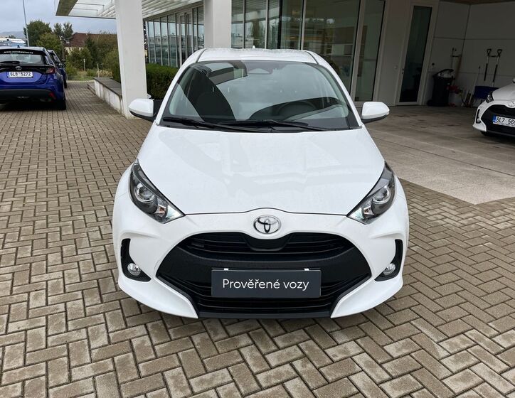 Toyota Yaris 10