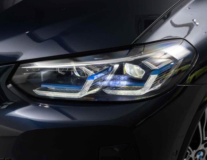 BMW X3 8