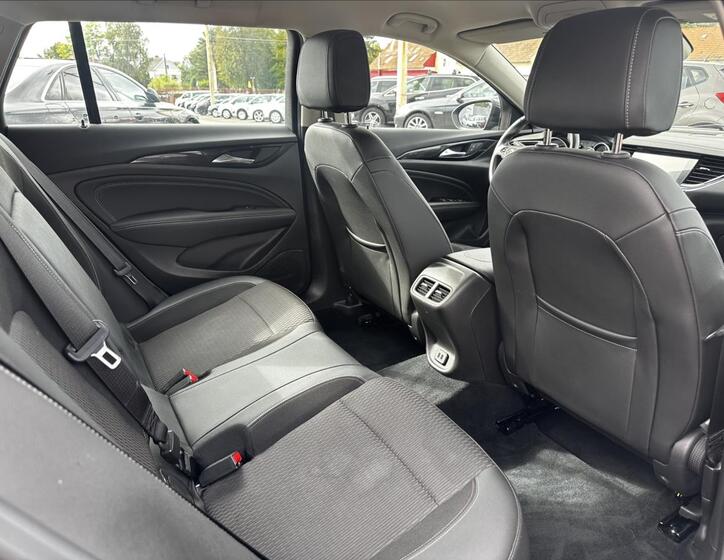 Opel Insignia 18