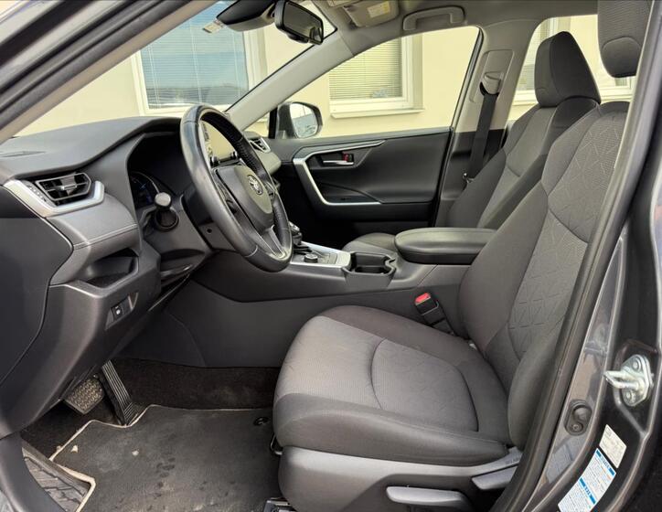 Toyota RAV4 9