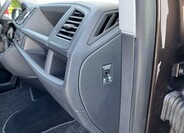 Volkswagen Caravelle 49