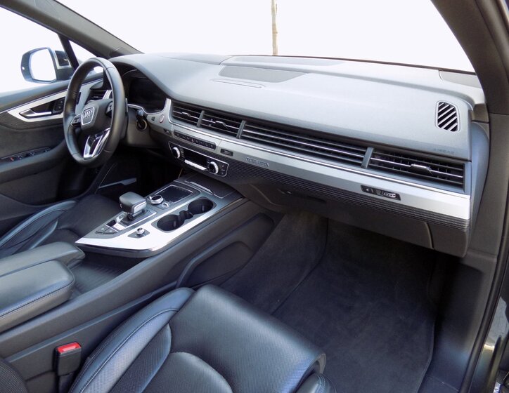 Audi SQ7 16