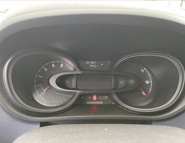 Opel Vivaro 9