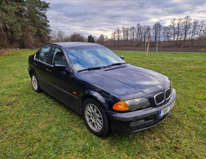 BMW Řada 3 1