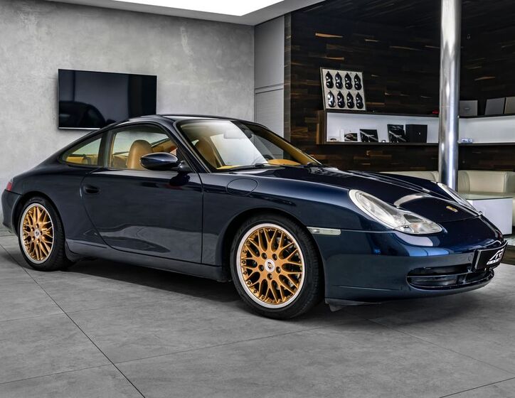 Porsche 911 4