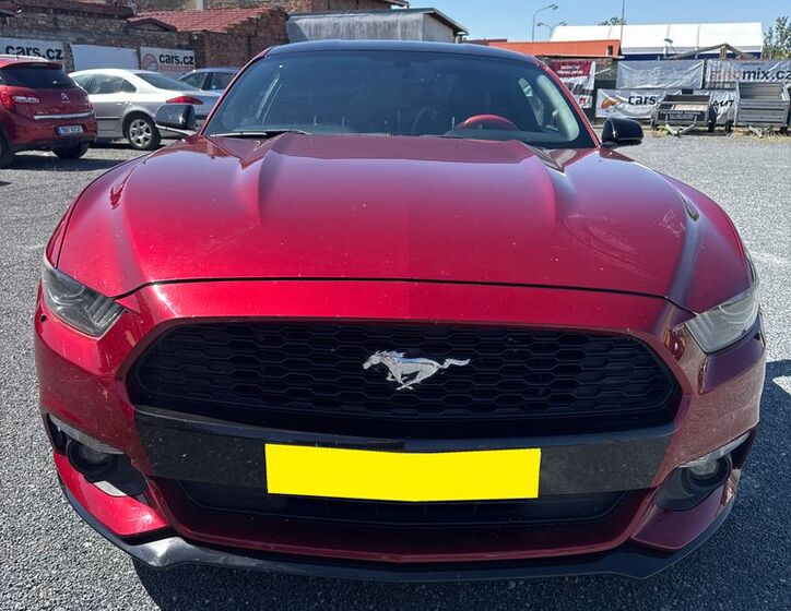 Ford Mustang 2