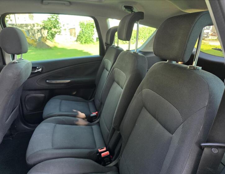 Ford S-MAX 21