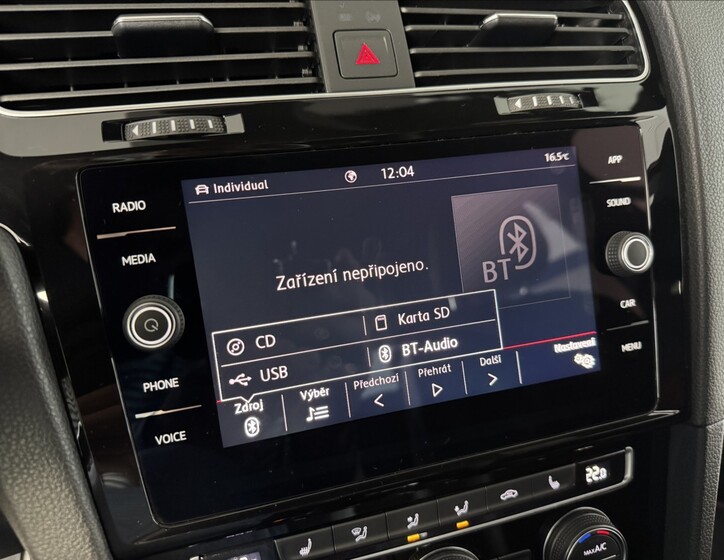 Volkswagen Golf 35