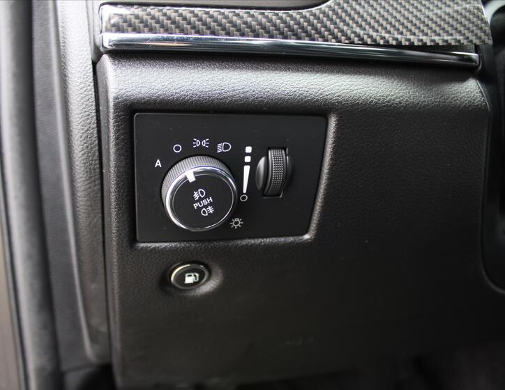 Jeep Grand Cherokee 29