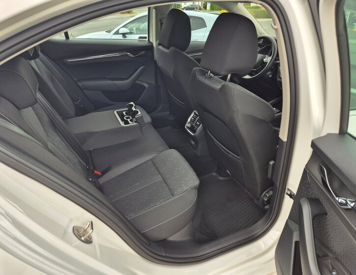 Škoda Octavia 16