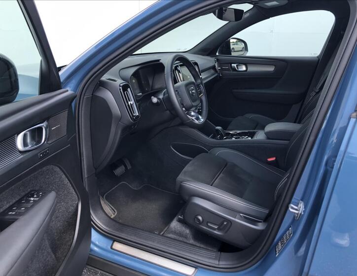 Volvo XC40 5