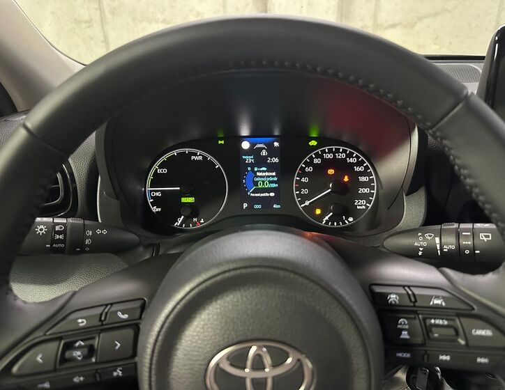 Toyota Yaris 14