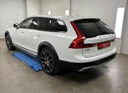 Volvo V90 4
