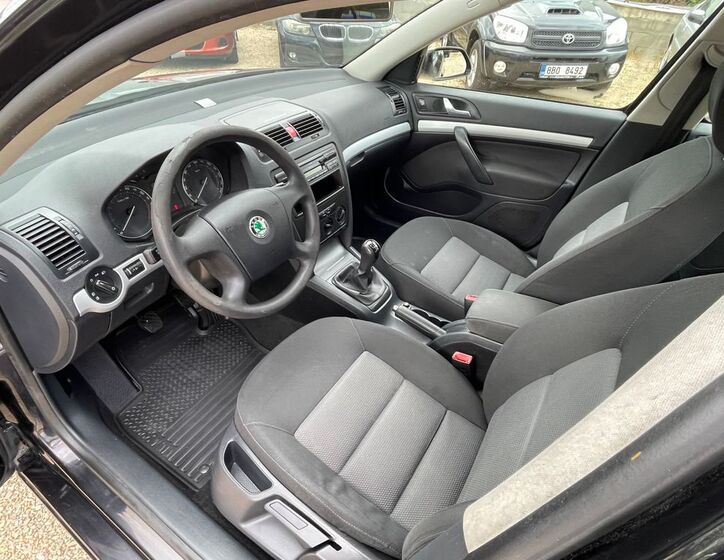 Škoda Octavia 10
