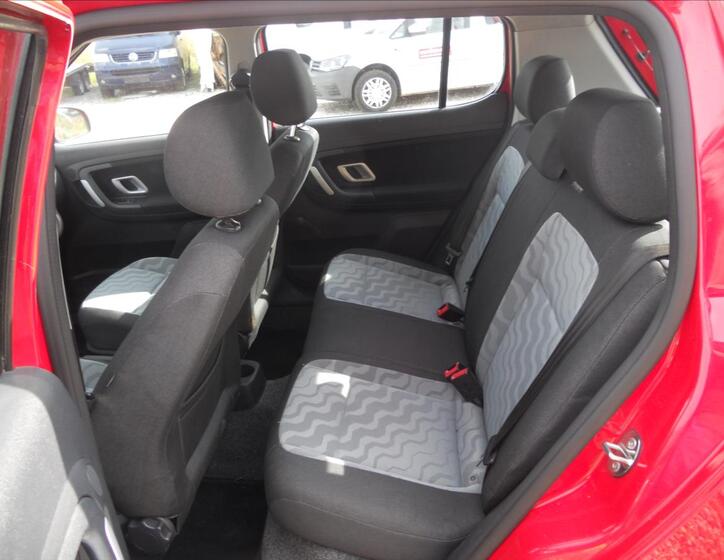Škoda Fabia 16