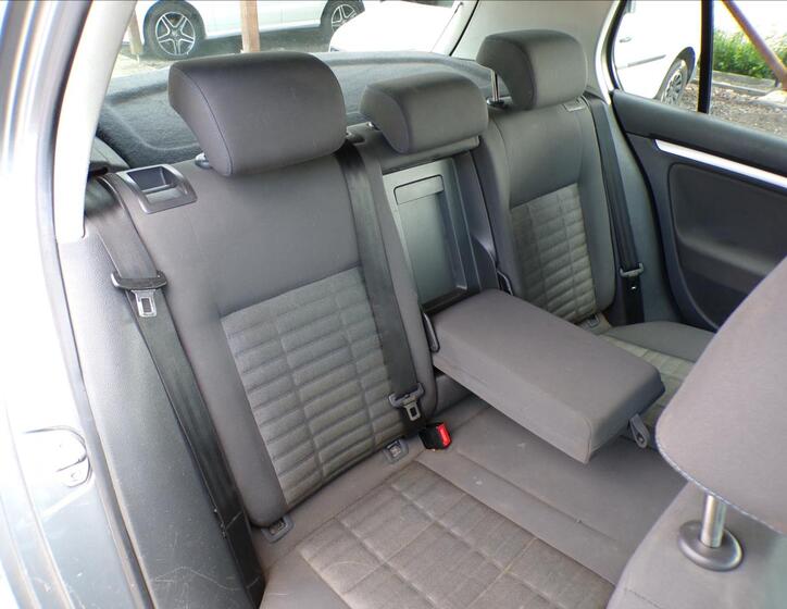 Volkswagen Golf 22