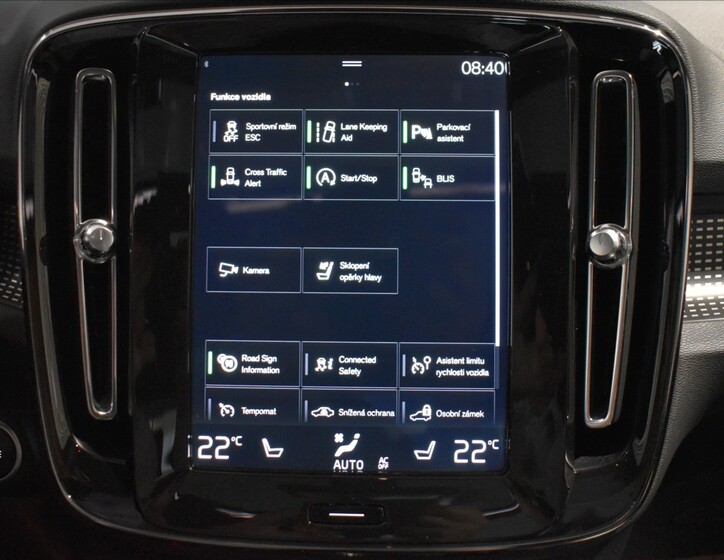 Volvo XC40 23