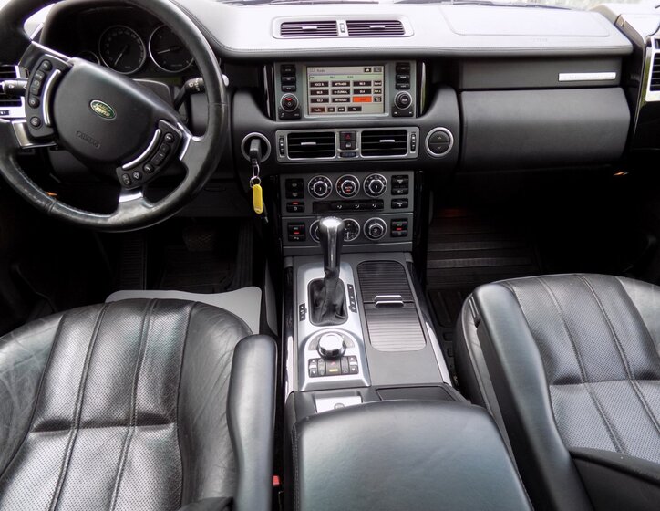 Land Rover Range Rover 24