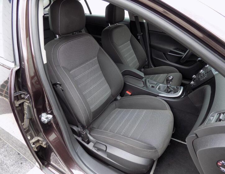 Opel Insignia 11