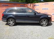 Audi Q7 8