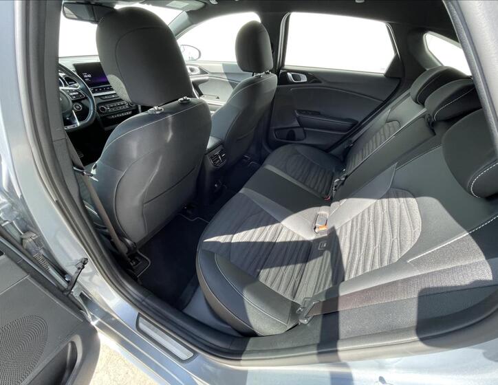 KIA ProCeed 17