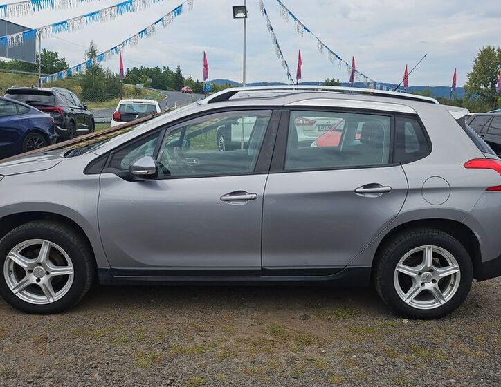 Peugeot 2008 4