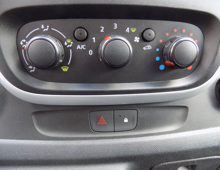Renault Trafic 21