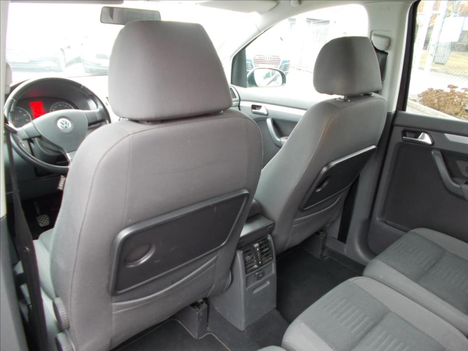 Volkswagen Touran 15